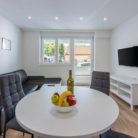 Luxury Apartments Lovorka 1 & 2**** Selce Luaran gambar