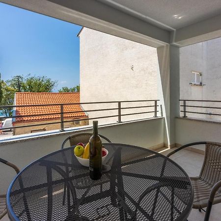 Luxury Apartments Lovorka 1 & 2**** Selce Luaran gambar