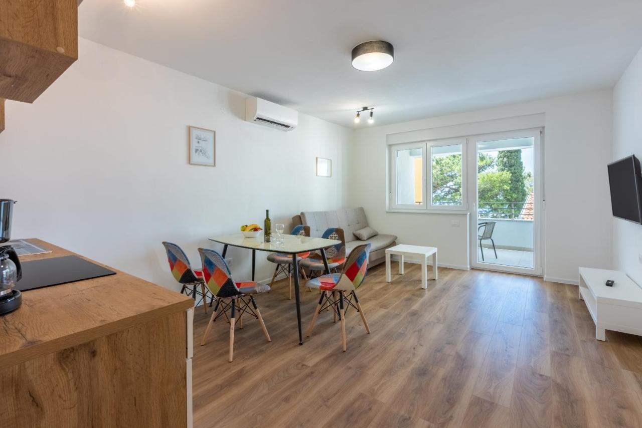 Luxury Apartments Lovorka 1 & 2**** Selce Luaran gambar