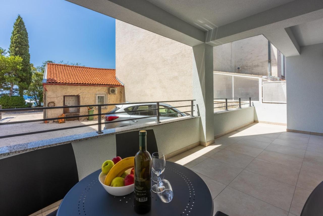 Luxury Apartments Lovorka 1 & 2**** Selce Luaran gambar