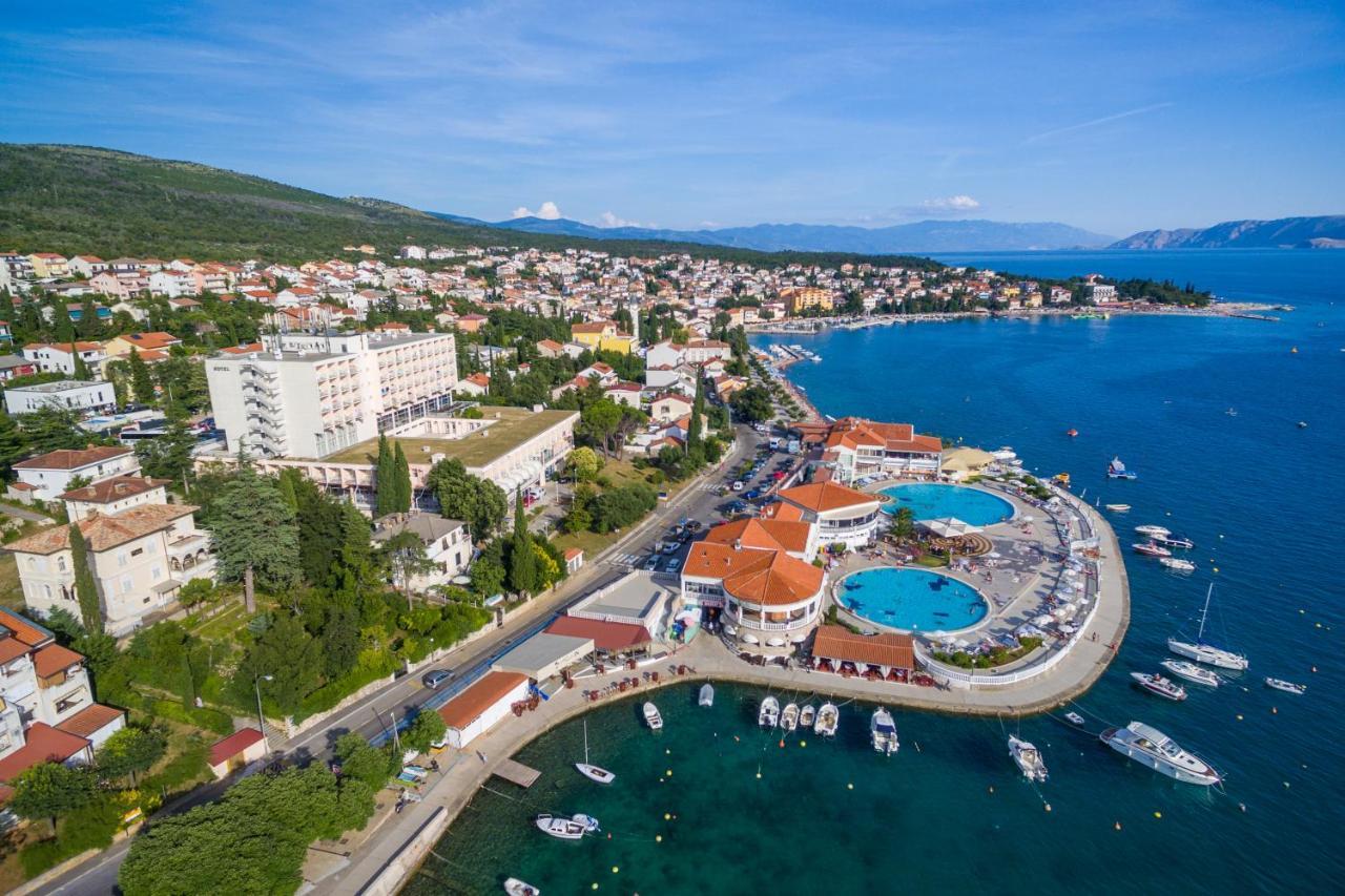 Luxury Apartments Lovorka 1 & 2**** Selce Luaran gambar