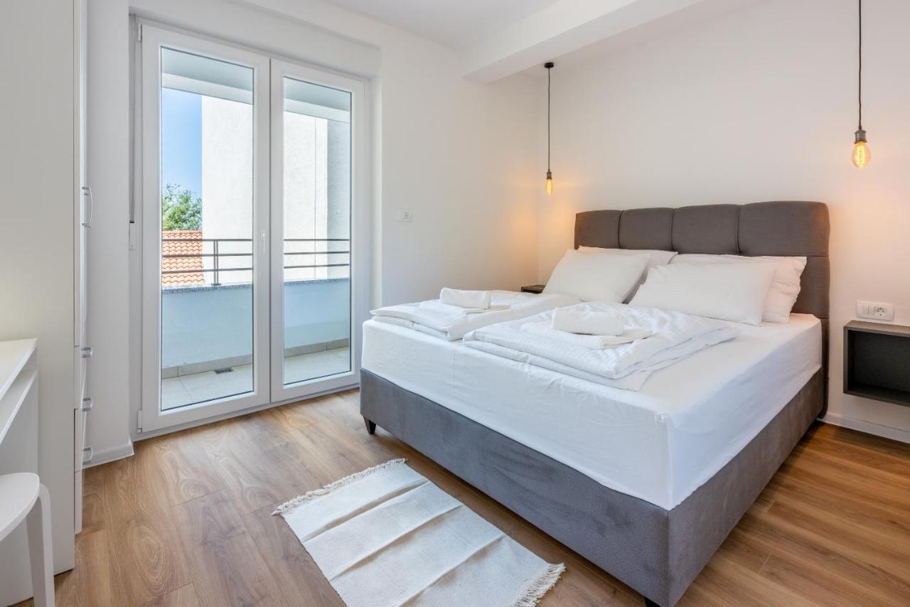 Luxury Apartments Lovorka 1 & 2**** Selce Luaran gambar